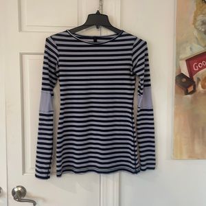Lululemon Striped Long Sleeve T- Shirt. No size dot. Small Medium 6 8 🥰 EUC